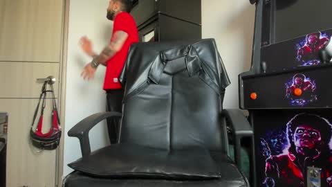 Snapshot of master_steven_01 chatting on March 3, 2025, 7:49 pm steven online show from March 3, 2025, 7:49 pm
