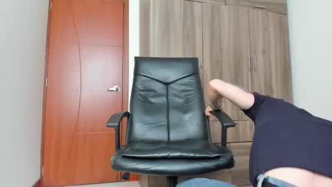 Snapshot of master_steven_01 chatting on September 10, 2025, 9:26 pm steven online show from September 10, 2025, 9:26 pm