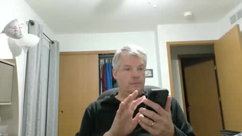 Snapshot of master_thorn chatting on February 15, 2026, 5:37 am Master Thorn online show from February 15, 2026, 5:37 am