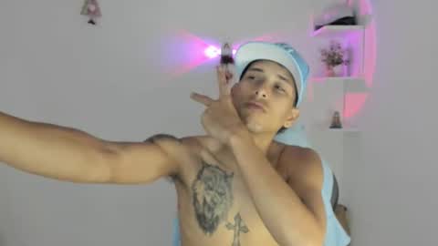 Snapshot of masteralda09 chatting on December 22, 2025, 4:04 pm Alpha junior online show from December 22, 2025, 4:04 pm