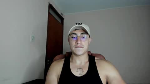 Snapshot of masterfiterotic chatting on March 5, 2025, 11:16 pm masterfiterotic online show from March 5, 2025, 11:16 pm