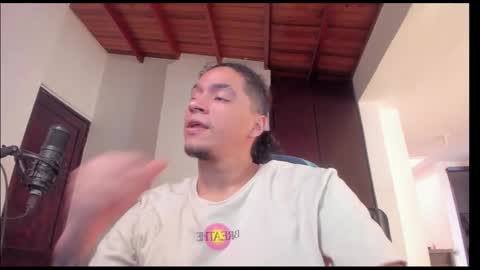 Snapshot of masterjuanc chatting on February 15, 2025, 6:12 pm Juan Independent Model online show from February 15, 2025, 6:12 pm