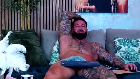 Snapshot of masterkingofmuscle chatting on June 29, 2026, 10:15 am masterkingofmuscle online show from June 29, 2026, 10:15 am