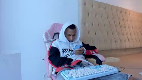 mastermorenohot23 online show from June 26, 2026, 1:54 am