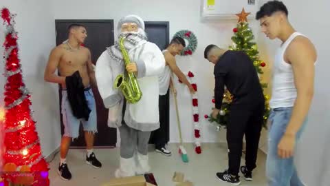 Team Cris Darwin- Fernando- Stiven- David online show from December 4, 2025, 11:41 am