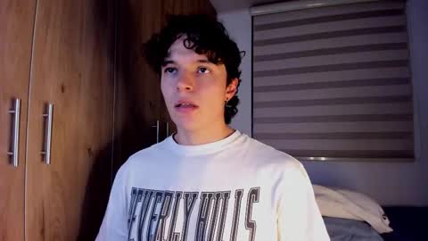 Snapshot of mastrangelo_x chatting on March 4, 2026, 4:07 am mastrangelo_x online show from March 4, 2026, 4:07 am