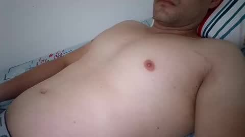 Snapshot of mateo2803 chatting on February 1, 2026, 6:23 am mateo2803 online show from February 1, 2026, 6:23 am