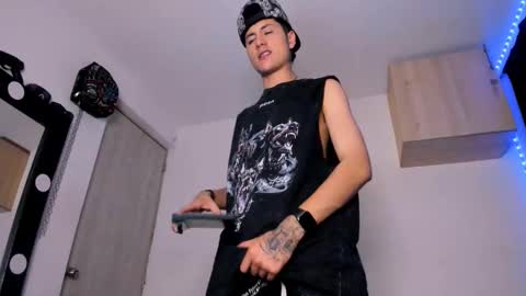 Snapshot of mateo_escobar chatting on September 12, 2025, 12:44 am mateo_escobar online show from September 12, 2025, 12:44 am