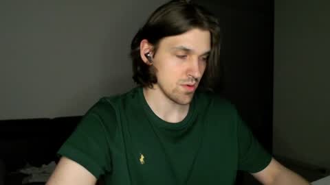 mateo_zeus online show from June 14, 2026, 7:49 pm