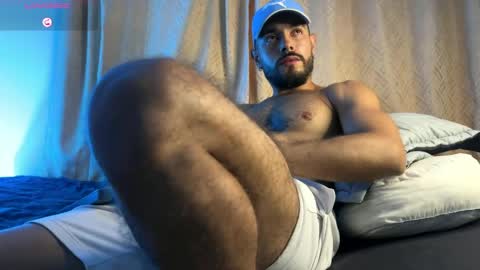 Mateo Baer online show from April 18, 2026, 4:27 am