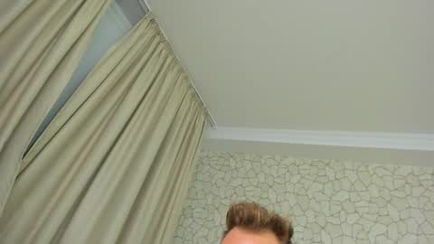 Snapshot of mateobenjamin chatting on December 13, 2024, 8:37 pm MateoBenjamin online show from December 13, 2024, 8:37 pm