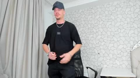 Snapshot of mateobenjamin chatting on December 27, 2024, 7:35 pm MateoBenjamin online show from December 27, 2024, 7:35 pm