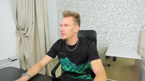 Snapshot of mateobenjamin chatting on January 4, 2025, 7:44 pm MateoBenjamin online show from January 4, 2025, 7:44 pm