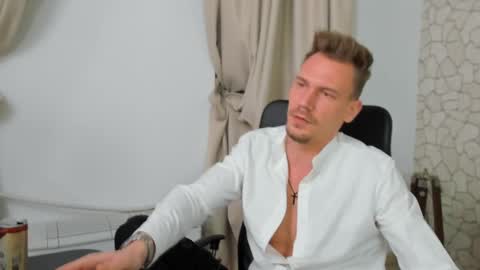 Snapshot of mateobenjamin chatting on January 4, 2025, 10:45 pm MateoBenjamin online show from January 4, 2025, 10:45 pm