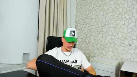 Snapshot of mateobenjamin chatting on January 7, 2025, 8:31 pm MateoBenjamin online show from January 7, 2025, 8:31 pm