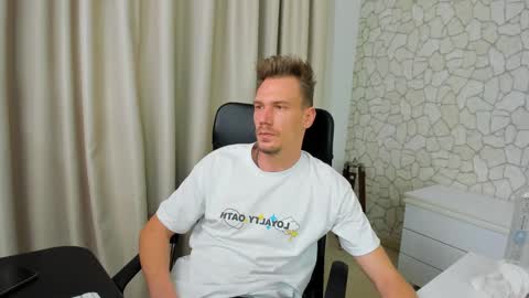 Snapshot of mateobenjamin chatting on January 9, 2025, 12:25 am MateoBenjamin online show from January 9, 2025, 12:25 am