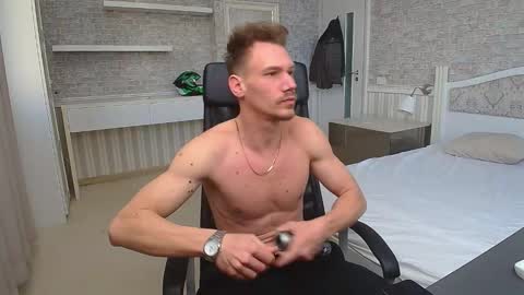 Snapshot of mateobenjamin chatting on March 8, 2025, 6:10 am MateoBenjamin online show from March 8, 2025, 6:10 am