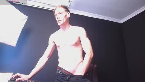 Snapshot of mateobenjamin chatting on November 21, 2025, 11:42 am MateoBenjamin online show from November 21, 2025, 11:42 am