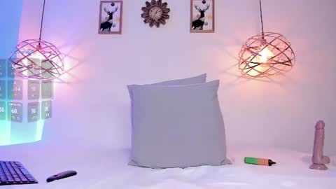 Mateo Collins online show from July 9, 2026, 10:03 pm