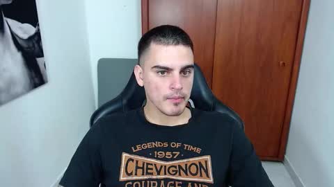 Snapshot of matew01_ chatting on February 19, 2026, 1:40 pm matt online show from February 19, 2026, 1:40 pm