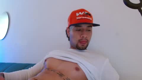 Snapshot of mathew444 chatting on February 16, 2026, 12:45 pm STRURIBE ON INSTAGRAM online show from February 16, 2026, 12:45 pm