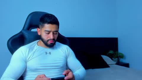 Snapshot of mathew_flintt chatting on February 11, 2026, 12:48 am Mathew Flintt online show from February 11, 2026, 12:48 am