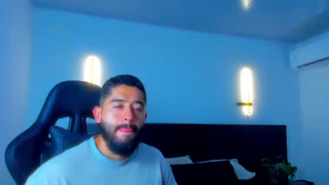 Snapshot of mathew_flintt chatting on June 26, 2026, 8:46 pm Mathew Flintt online show from June 26, 2026, 8:46 pm