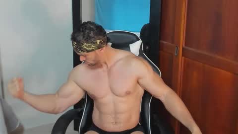 Snapshot of mathews_smith chatting on October 21, 2025, 11:33 am mathews_smith online show from October 21, 2025, 11:33 am