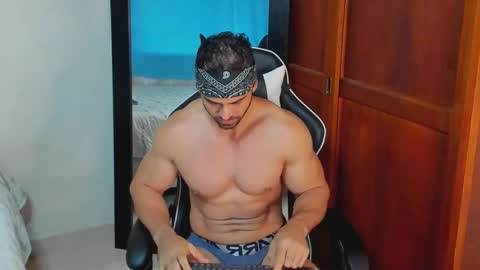 Snapshot of mathews_smith chatting on November 22, 2025, 11:42 am mathews_smith online show from November 22, 2025, 11:42 am