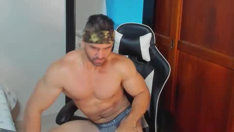 Snapshot of mathews_smith chatting on November 25, 2025, 11:54 am mathews_smith online show from November 25, 2025, 11:54 am