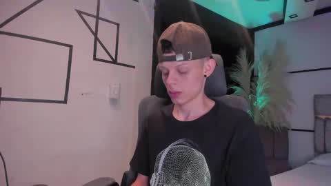 MathewSanz  online show from April 2, 2026, 12:36 pm