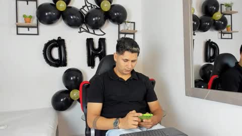 mathias cocks online show from September 23, 2025, 4:59 am