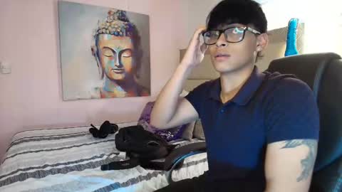 Snapshot of mathias_oberlin chatting on March 25, 2026, 7:53 pm MATHIAS online show from March 25, 2026, 7:53 pm