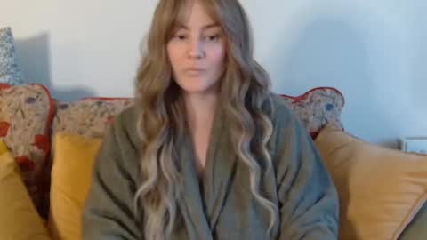 Snapshot of mathilde_solveig chatting on December 20, 2024, 12:38 pm mathilde_solveig online show from December 20, 2024, 12:38 pm
