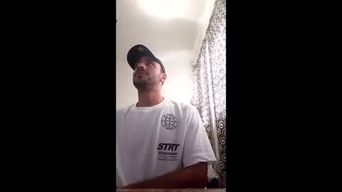 Snapshot of matias225425 chatting on February 22, 2026, 9:24 pm matias225425 online show from February 22, 2026, 9:24 pm