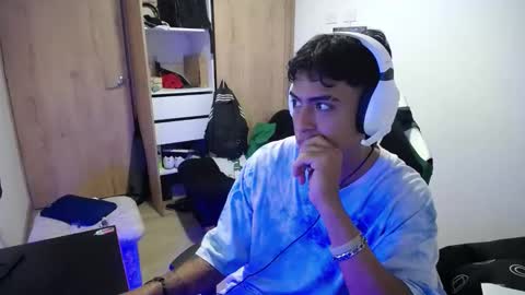 Snapshot of matias_bianco01 chatting on September 30, 2025, 3:44 am matias online show from September 30, 2025, 3:44 am