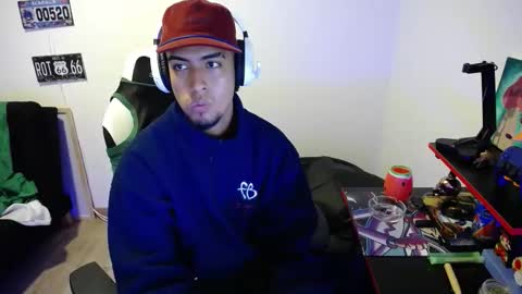 matias online show from November 17, 2025, 7:36 am