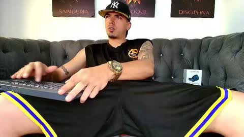 Snapshot of matias_costa chatting on February 10, 2026, 11:42 pm MATIAS COSTA online show from February 10, 2026, 11:42 pm