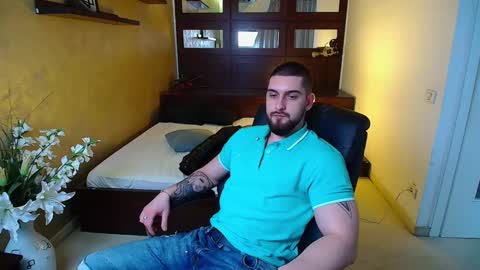 Snapshot of matiasdean chatting on February 26, 2025, 12:14 pm MatiasDean online show from February 26, 2025, 12:14 pm