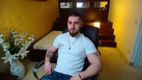 Snapshot of matiasdean chatting on March 5, 2025, 5:29 am MatiasDean online show from March 5, 2025, 5:29 am