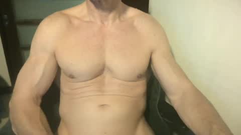 Snapshot of matiasmartin2030 chatting on July 1, 2026, 12:34 am MatiasMatureMuscle online show from July 1, 2026, 12:34 am