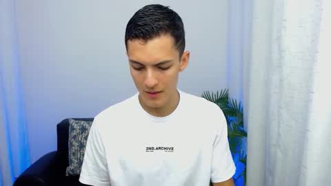 Matias online show from October 19, 2025, 2:29 pm