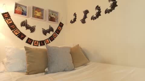 Snapshot of matilda_69x chatting on October 31, 2025, 2:01 am Matilda online show from October 31, 2025, 2:01 am