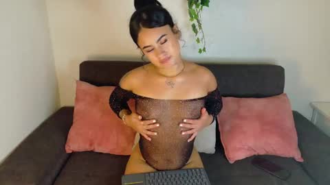 Snapshot of matildataylor__ chatting on May 17, 2026, 12:12 pm Matilda online show from May 17, 2026, 12:12 pm