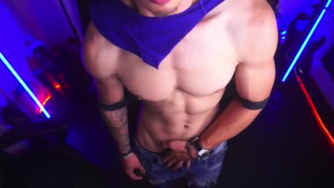 matius online show from November 7, 2025, 8:25 am