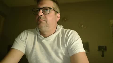 Snapshot of matrike1 chatting on April 18, 2026, 10:21 pm matrike1 online show from April 18, 2026, 10:21 pm