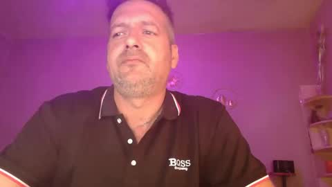 Snapshot of matrike1 chatting on May 10, 2026, 2:44 pm matrike1 online show from May 10, 2026, 2:44 pm