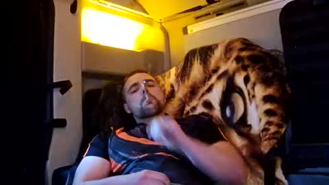 Snapshot of matt2202 chatting on October 16, 2025, 3:35 pm matt2202 online show from October 16, 2025, 3:35 pm