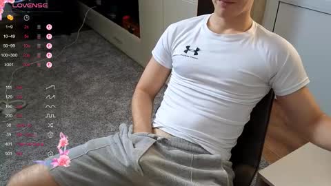 Snapshot of matt_aniston chatting on December 16, 2025, 9:09 pm Matt online show from December 16, 2025, 9:09 pm