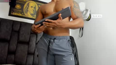 matt rodriguez92 online show from July 14, 2026, 10:43 am